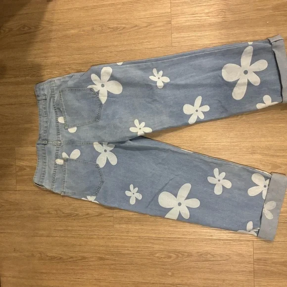 Floral Patterned Blue Jeans - Picture 4 of 4